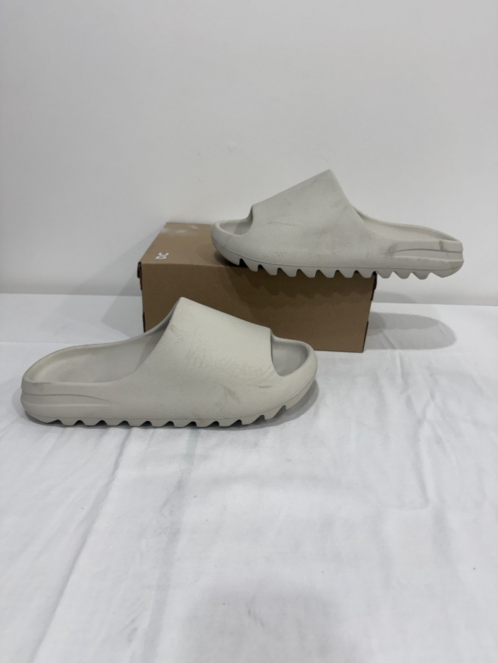Used W/O Box! Men's Yeezy YS-01 Beige Cream Comfy Summer Sandal Slides Size 13